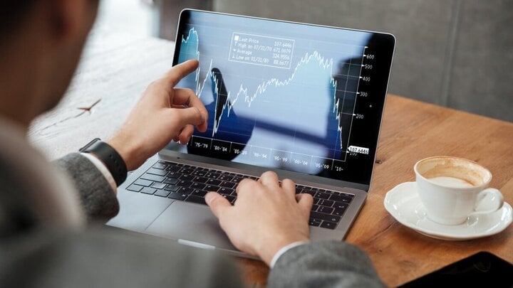 5 tech stocks to buy in 2027, according to Dan Ives, including the “Messi of AI”