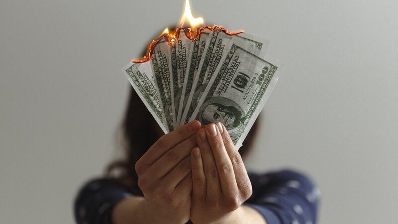 The cash sitting in your checking account: what idle savings really cost
