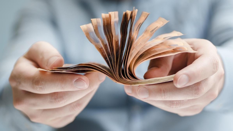 What is Passive Income? Practical Examples and How to Get It