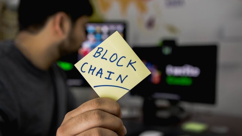 Best AI-themed cryptocurrencies in 2024
