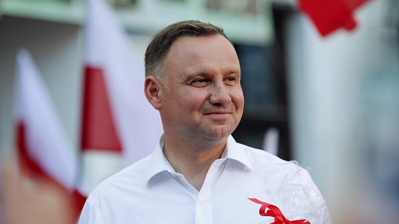 Poland stops weapon supplies for Ukraine, tensions over grain exports