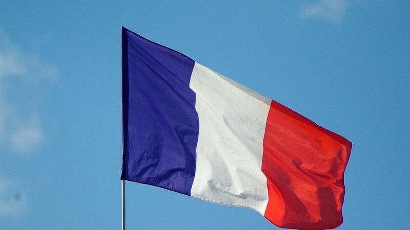 French bonds now scare markets more than Italian BTPs, El-Erian says Rome beats Paris