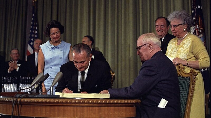 When to Sign Up for Medicare in 2026: The 7-Month Window — and the Lifetime Penalty If You Miss It