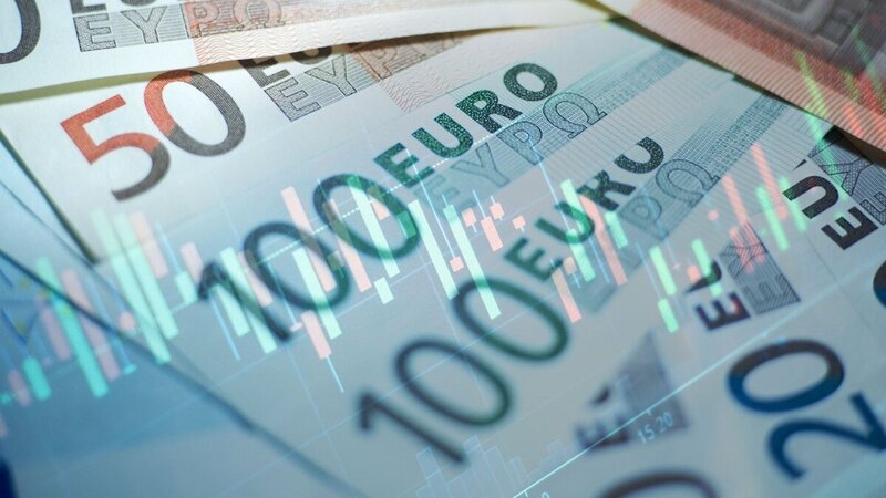 EUR to fall 7% against USD by 2024, the forecast