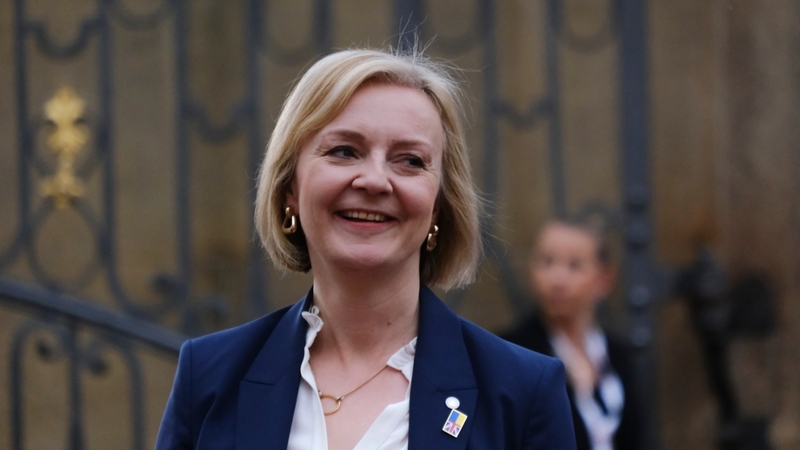 UK government is falling apart, another Liz Truss minister resigns