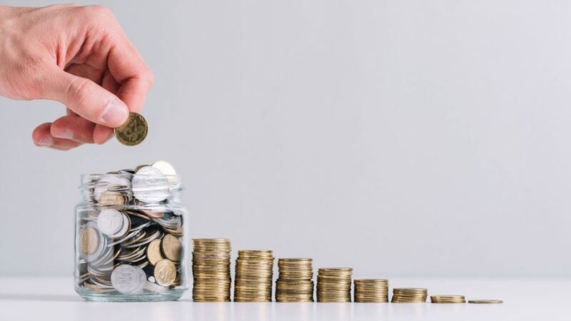 2 dividend stocks to make (almost) 100 dollars per month