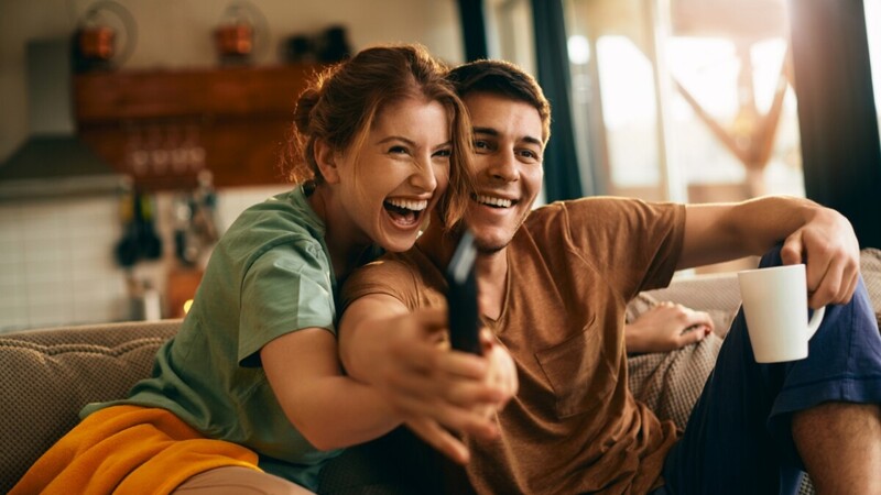 How to connect smartphone to TV? 5 quick and easy ways