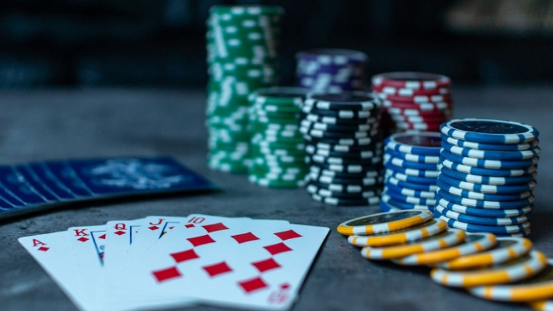 Online casinos a threat to Ukraine, says Zelenskyy