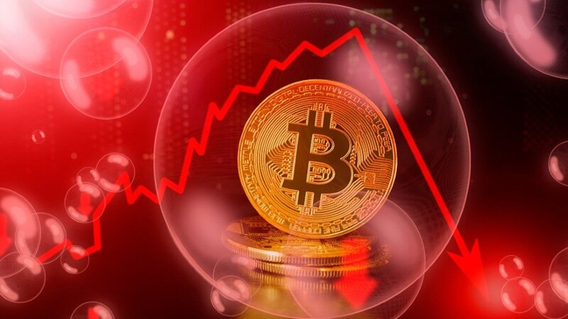 Bitcoin on the Brink: The Risk Everyone Sees but Few Dare to Admit