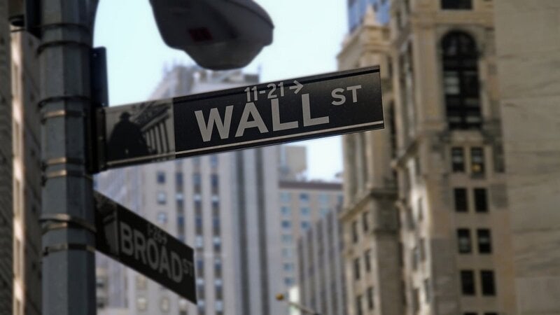 From Globalization to Fragmentation: Is Wall Street's Dominance at Risk?