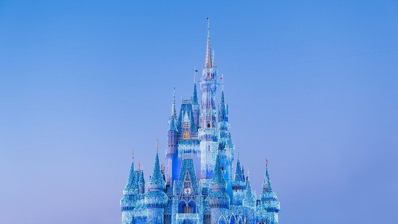 The Secret Residents of Disneyland: This Family Lived in the Park for 16 Years Without Anyone Noticing