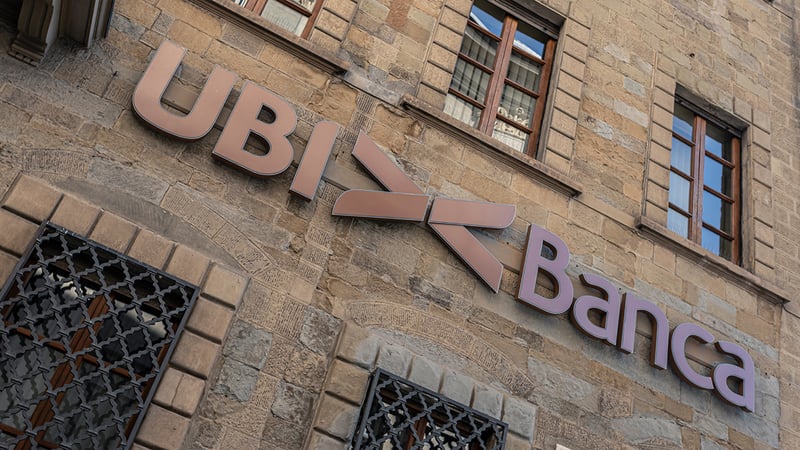 Italy taxes banks, reduces fiscal pressure amid ECB rate hikes