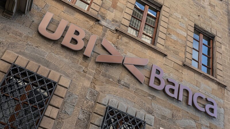 Italy taxes banks, reduces fiscal pressure amid ECB rate hikes