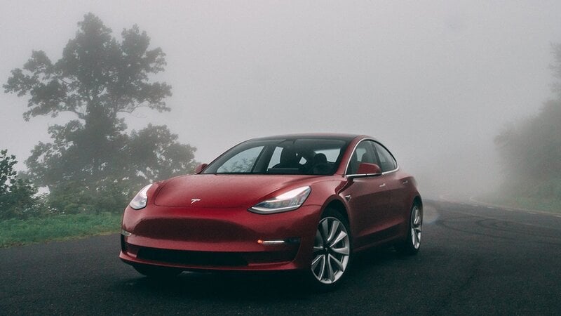 Tesla vs Hyundai: why investors should look more at the Korean company