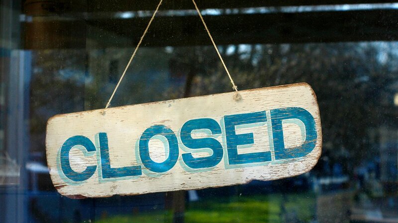 US firms collapsing because of high interest rates, will the Fed stop tightening?